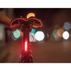Luz Roja Fuerte Bicicleta Running Led Usb Knog Plus Liviana